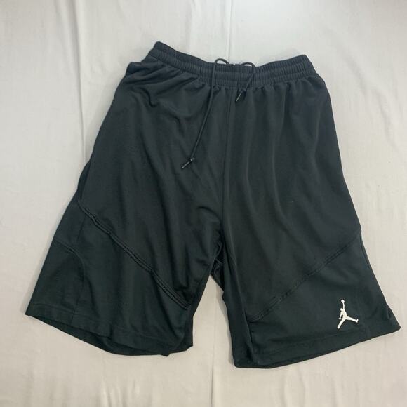 *SOLD ** Nike Air Jordan Shorts Mens Large Black Basketball Workout Gym Jumpman - Picture 1 of 8